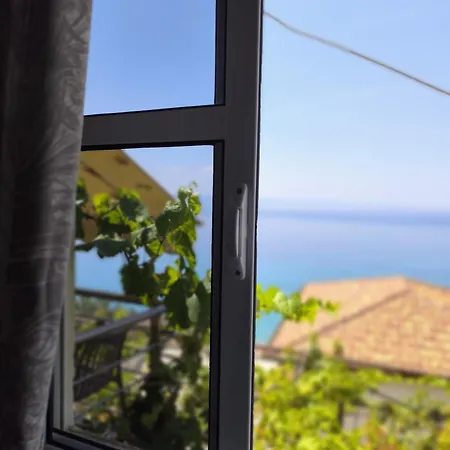 Q Bay Casa de hóspedes