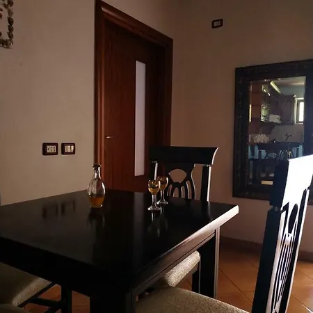 Guest house Q Bay Qeparo