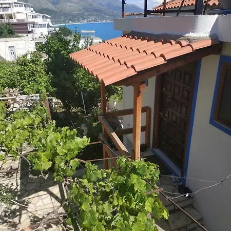 Guest house Q Bay *